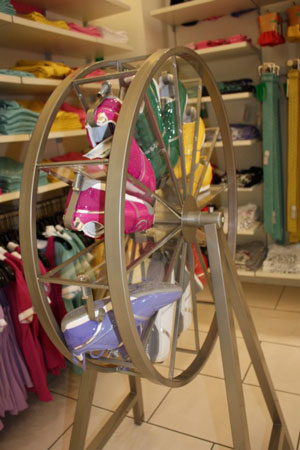 clothes-wheel-300w